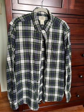 L.L. Bean Men's Green, Navy and White Plaid Button-Down Shirt